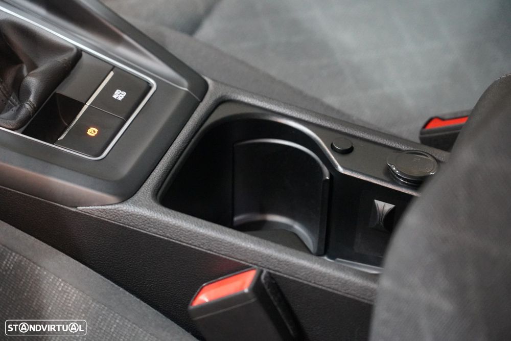 VW Golf Variant 2.0 TDi - 27