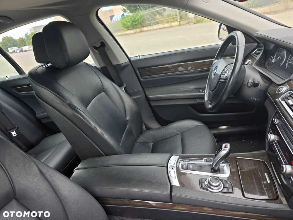 BMW Seria 7 - 7