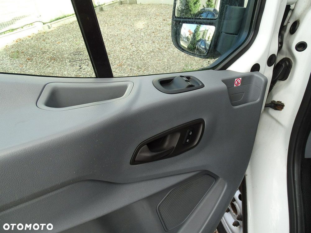 Ford Transit - 21