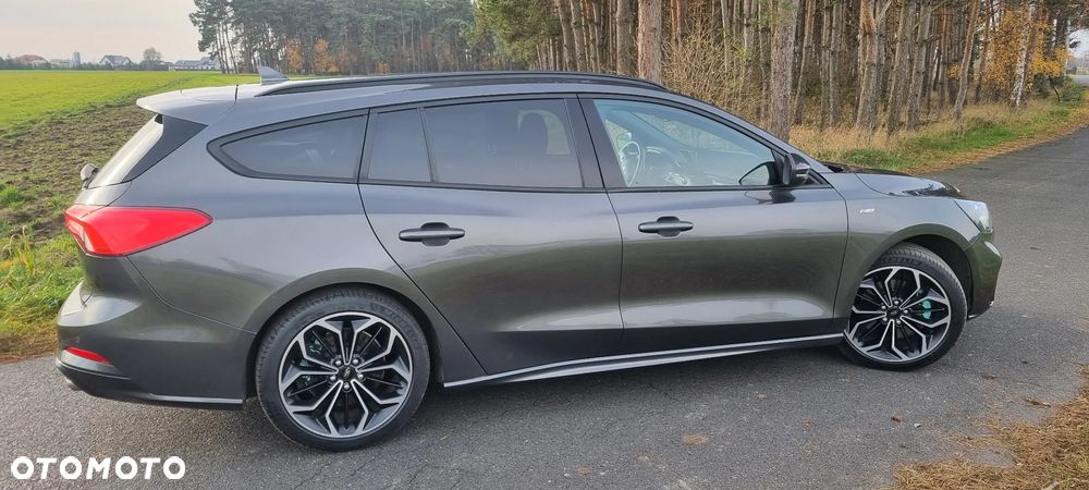 Ford Focus 1.5 EcoBoost ST-Line Black ASS - 40