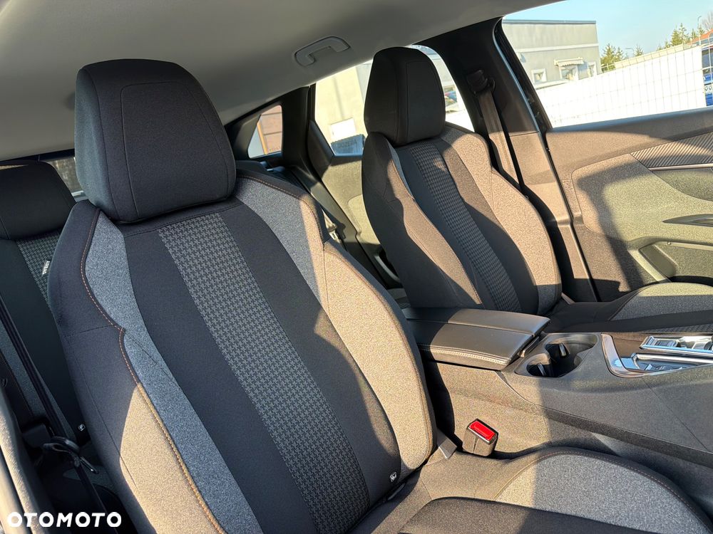 Peugeot 3008 1.5 BlueHDi Allure Pack S&S EAT8 - 21