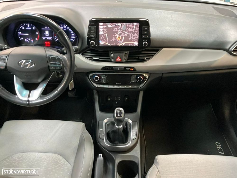 Hyundai i30 1.6 CRDI STyle - 11