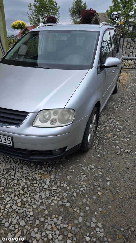 Volkswagen Touran - 2