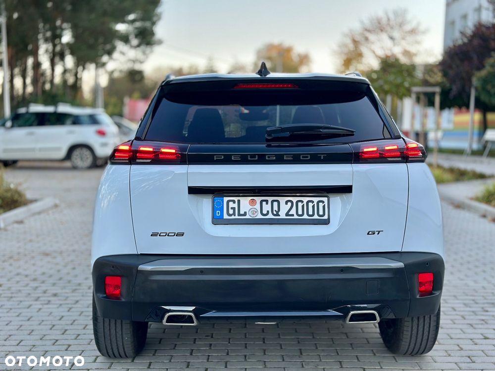 Peugeot 2008 PureTech 130 EAT8 GT Exclusive - 12