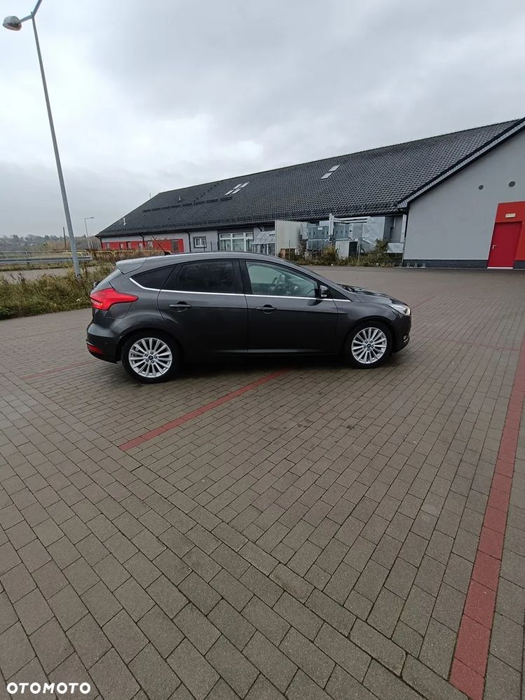 Ford Focus 1.0 EcoBoost Titanium - 1