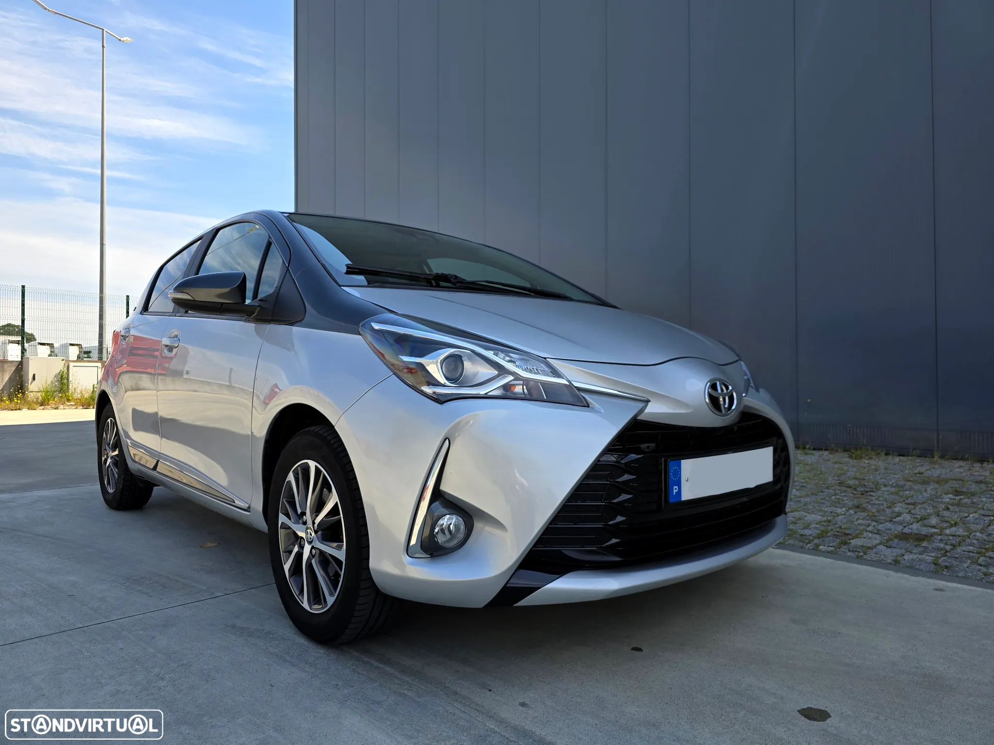 Toyota Yaris 1.0 VVT-i Y20 Club - 9