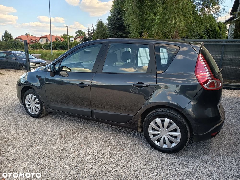 Renault Scenic 1.6 16V 110 TomTom Edition - 5