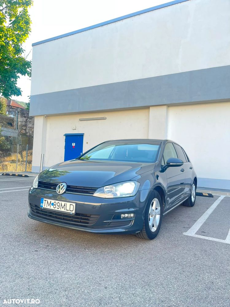 Volkswagen Golf - 2