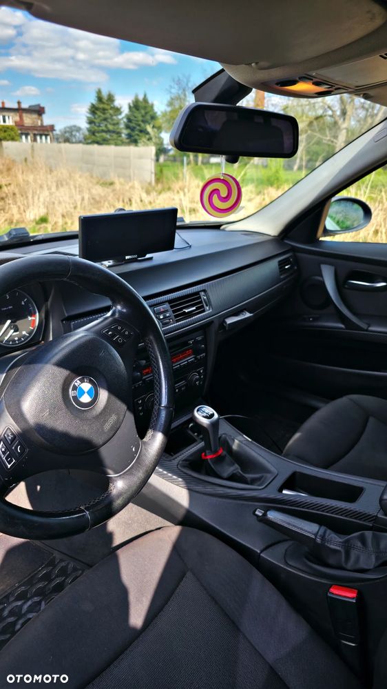 BMW Seria 3 320d DPF - 12