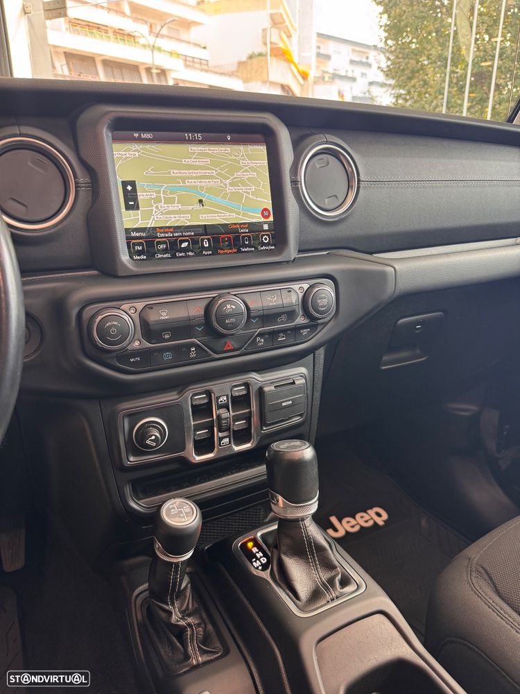 Jeep Wrangler - 17