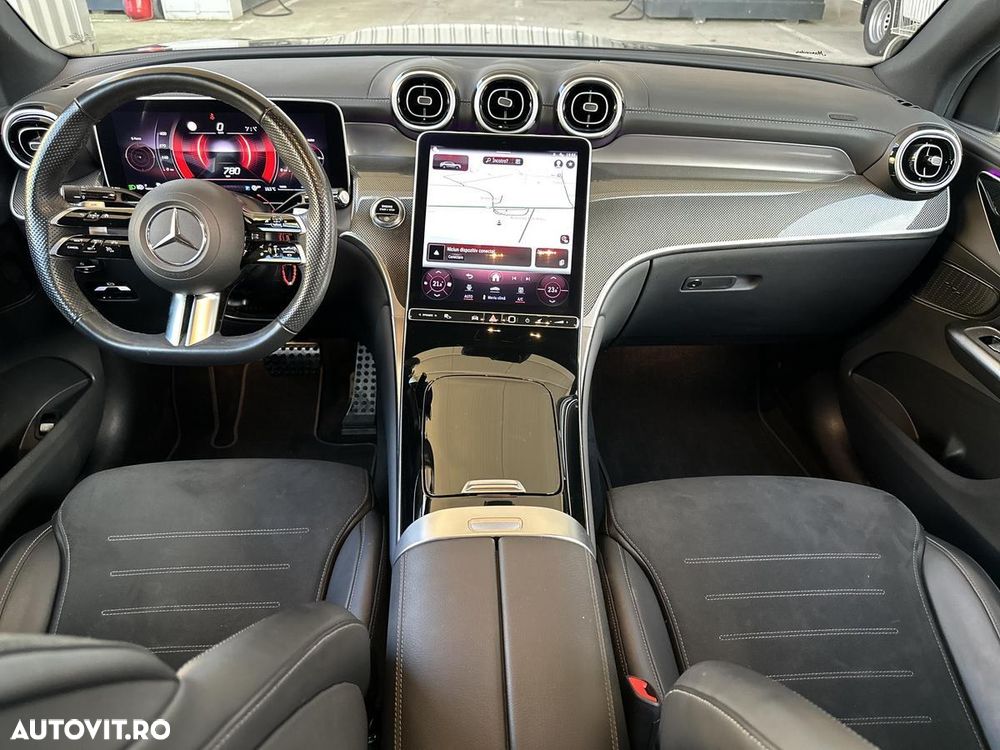 Mercedes-Benz GLC Coupe 300 4Matic 9G-TRONIC AMG Line Advanced - 11