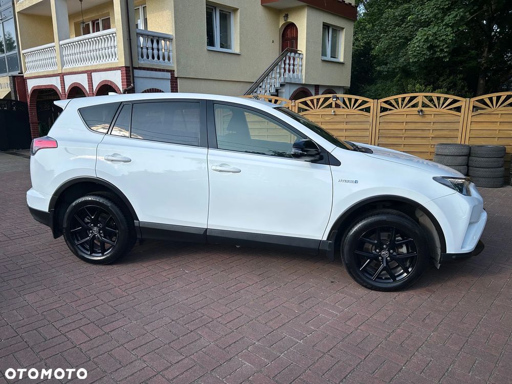 Toyota RAV4 Hybrid Premium 4x2 - 8
