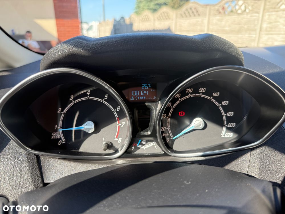 Ford Fiesta - 26