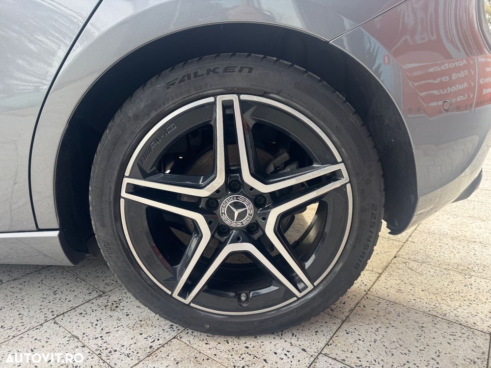 Mercedes-Benz A 180 d 7G-DCT - 18