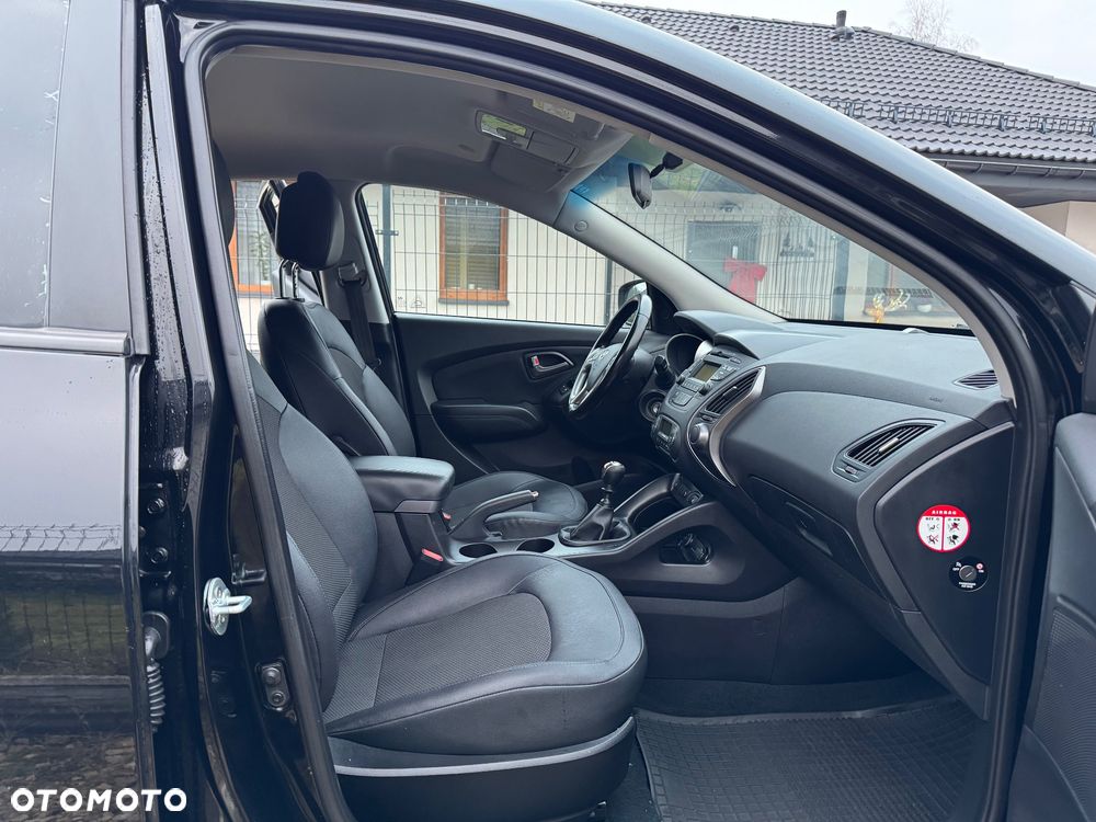 Hyundai ix35 blue 1.6 2WD Finale Silver - 15