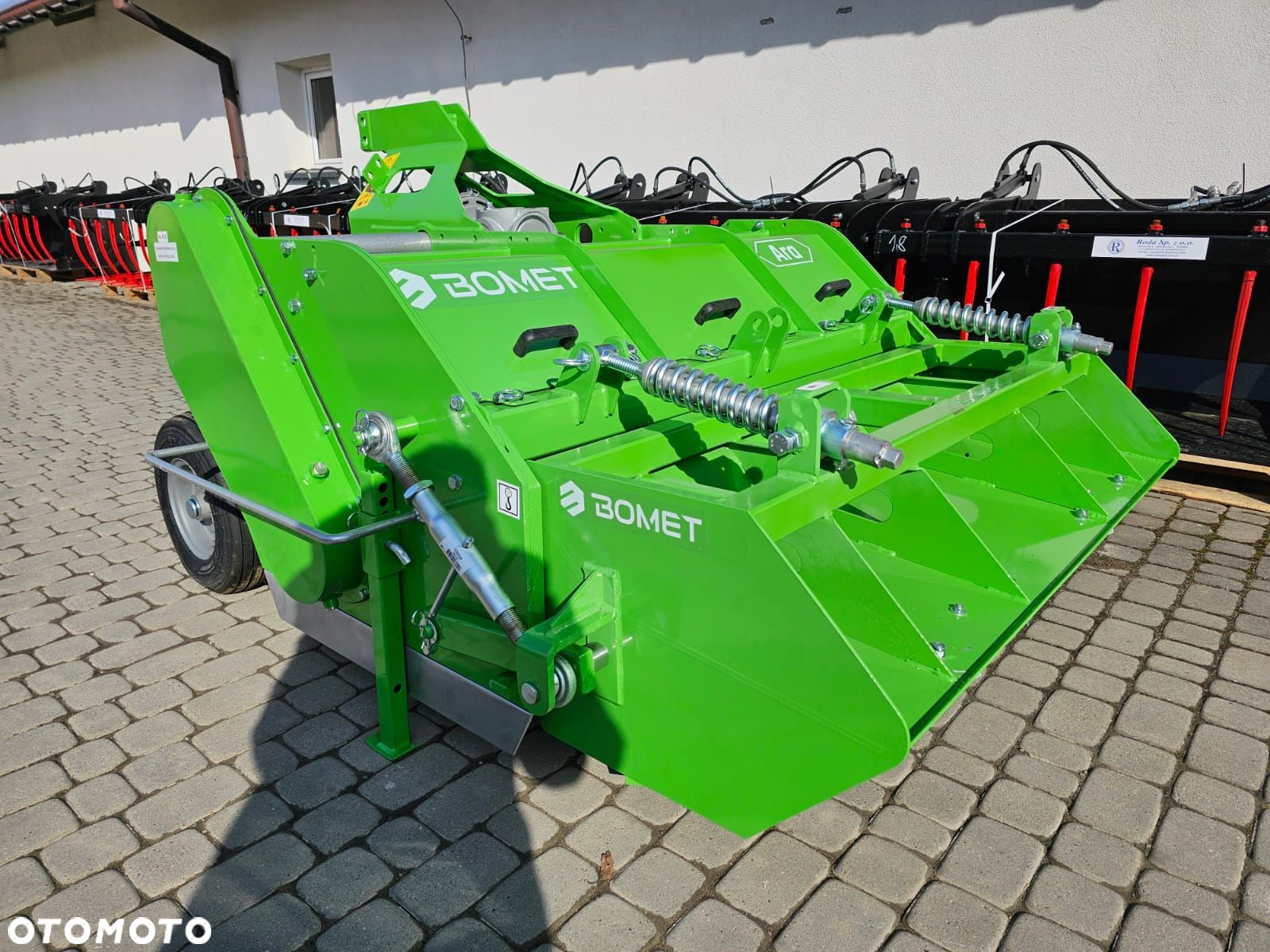 Agregat formująco-pielęgnacyjny Ara - 8
