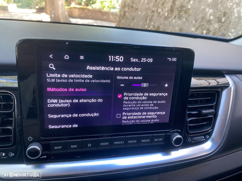 Kia Stonic 1.0 T-GDi Drive - 24