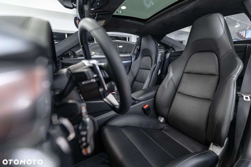 Porsche 911 Carrera S PDK - 28