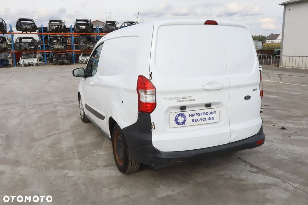 Ford Transit Courier Trend - 17