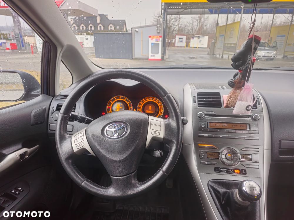Toyota Auris 1.6 VVT-i Premium - 13