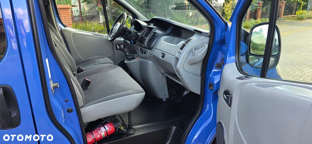Opel Vivaro - 17