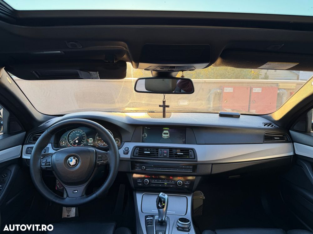 BMW Seria 5 520d Sport-Aut. - 13
