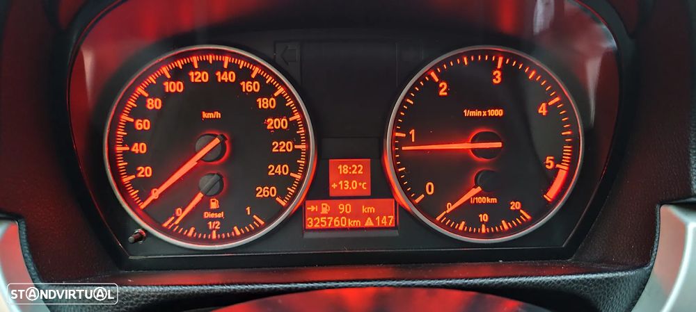 BMW 318 d Line Sport - 11