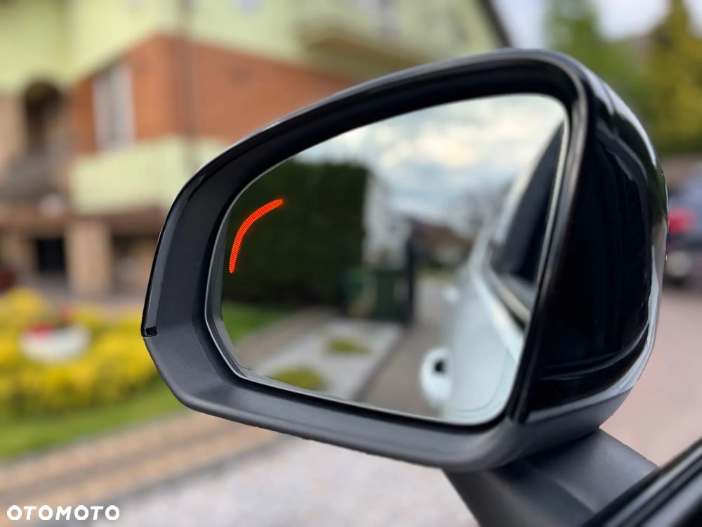 Volvo XC 40 D3 R-Design - 32