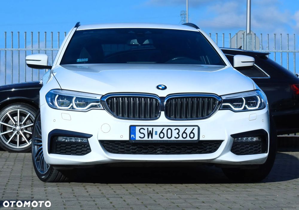 BMW Seria 5 520d xDrive M Sport sport - 36