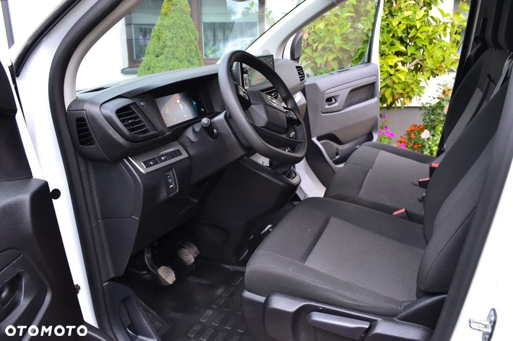 Opel Vivaro - 31