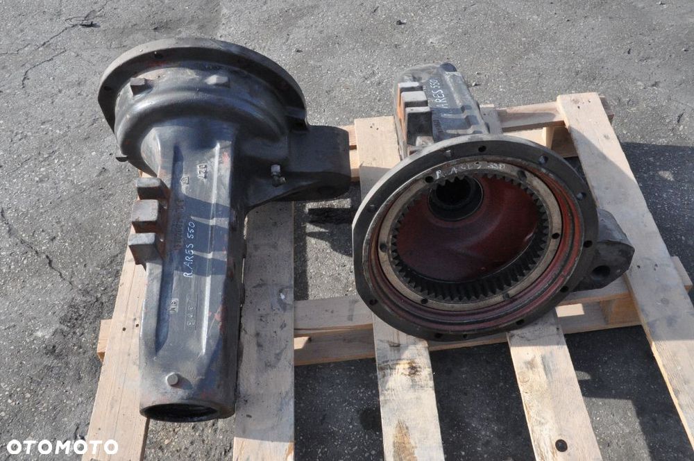 OBUDOWA ZWOLNICA OBUDOWA RENAULT ARES 550 3382022 / 3380023 - 3