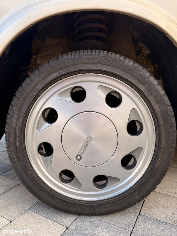 Volkswagen Jetta 1.3 CL - 10