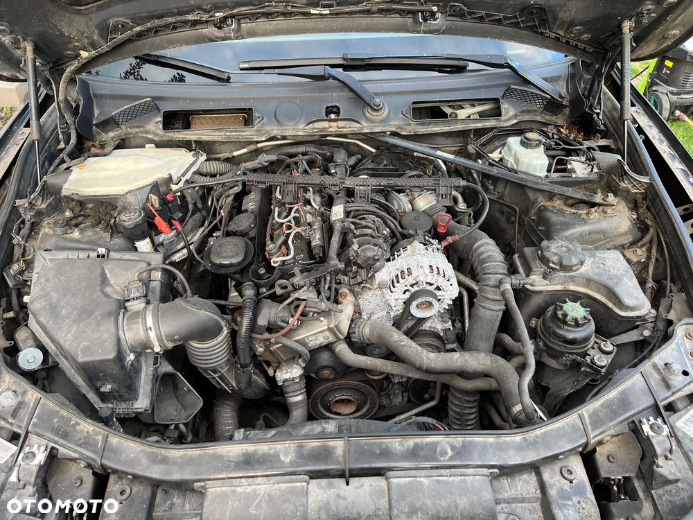 BMW X1 xDrive18d - 13