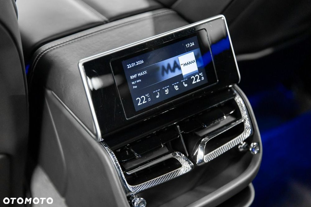 Bentley Flying Spur W12 - 34