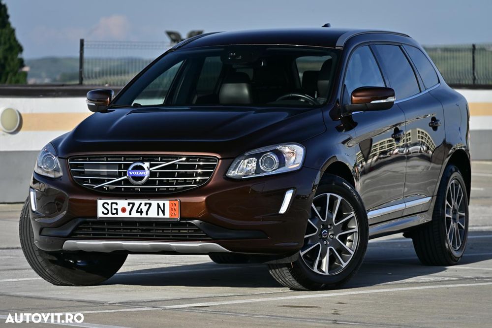 Volvo XC 60 D5 AWD Geartronic Summum - 3