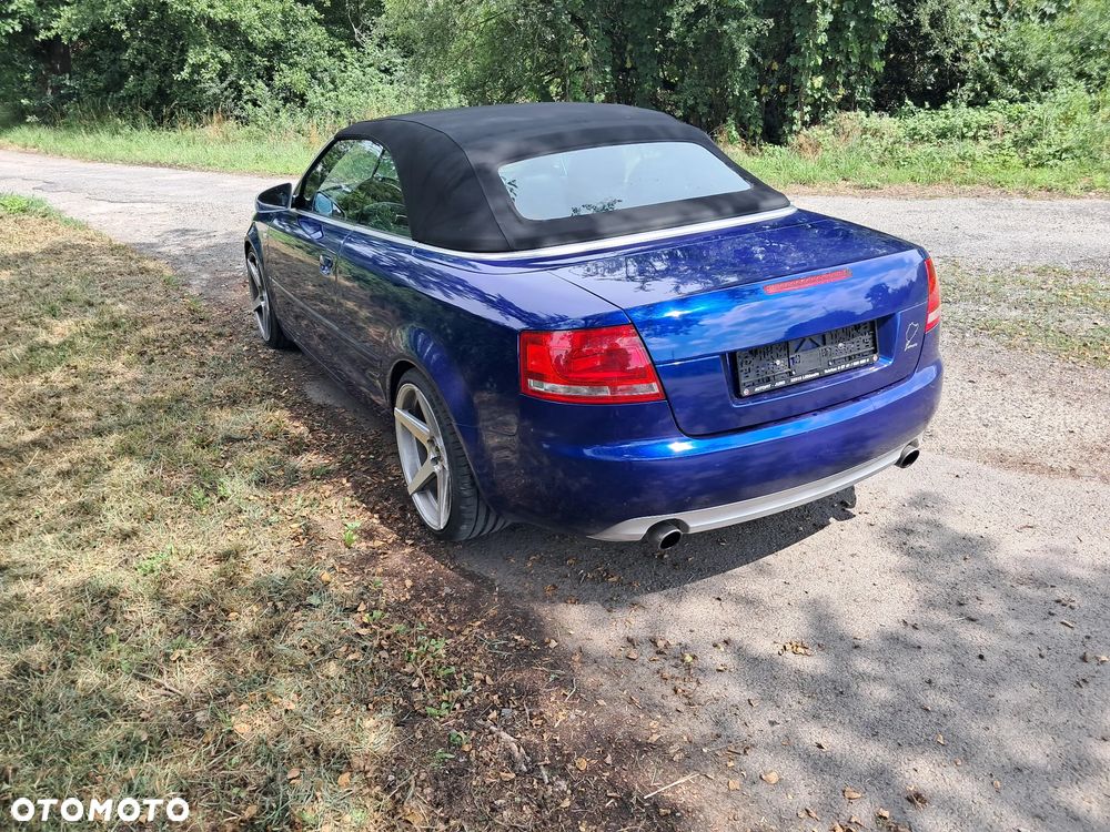 Audi A4 Cabrio 2.4 - 4