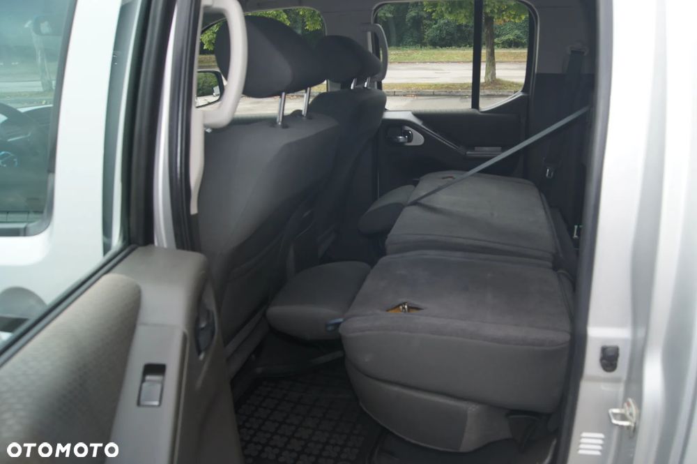 Nissan Navara 2.5 D LE Long - 27