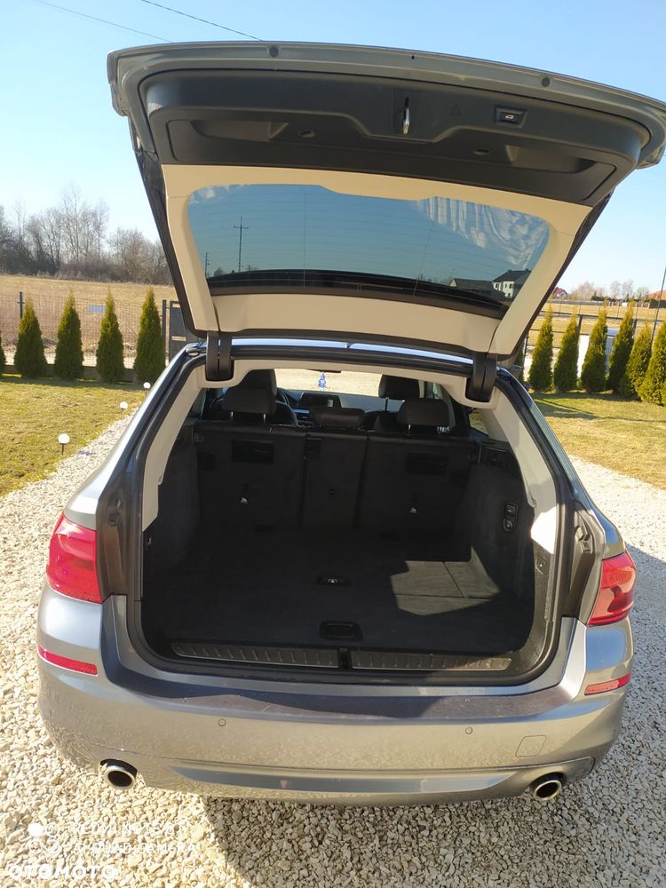 BMW Seria 5 520d Sport - 4