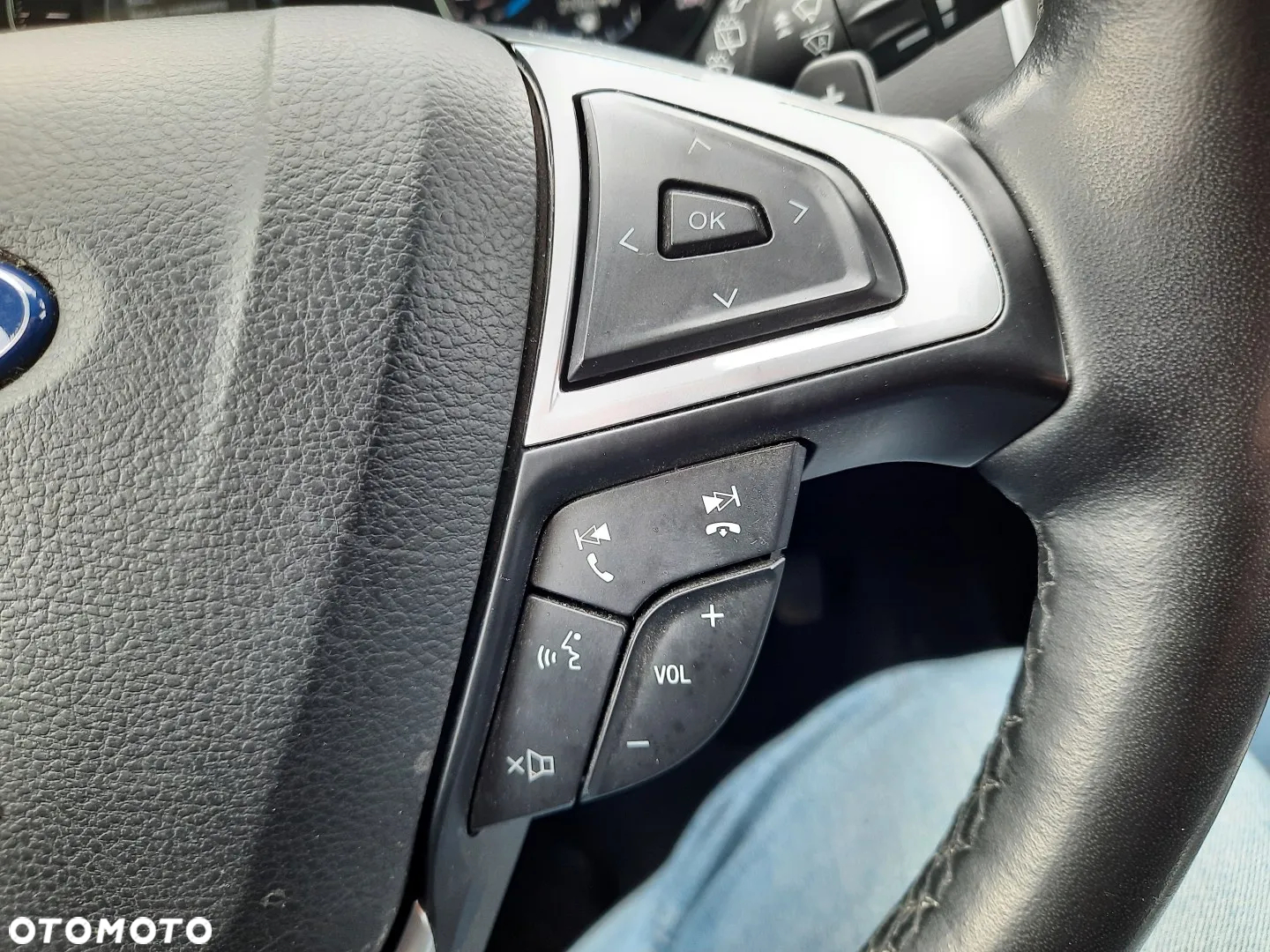 Ford S-Max 2.0 TDCi Titanium PowerShift - 27