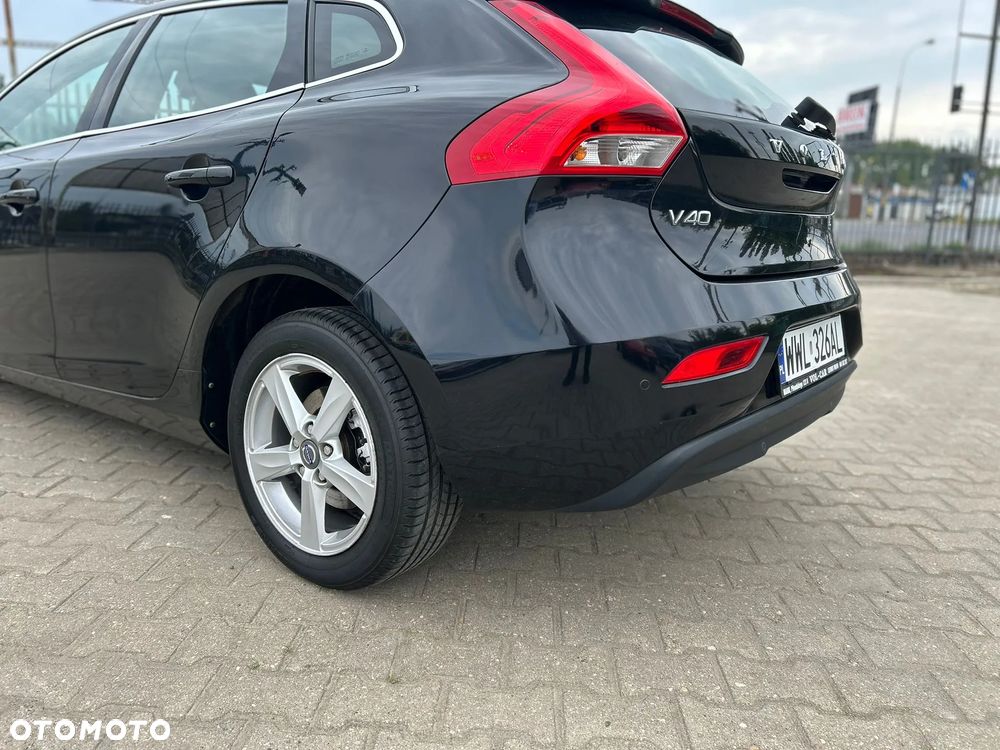 Volvo V40 D2 Momentum - 26