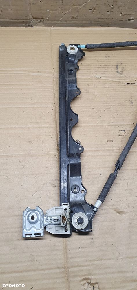 Mechanizm podnośnik szyby lewy przód przedni lewy Jeep Commander 55396481AD - 2