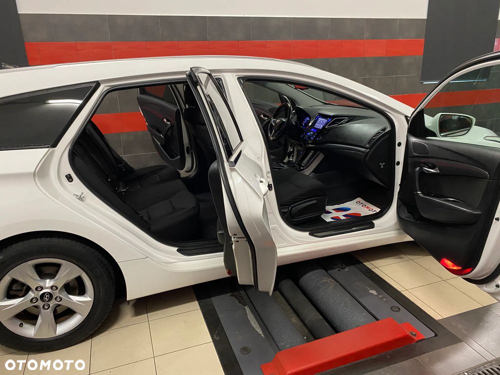 Hyundai i40 2.0 Premium - 18