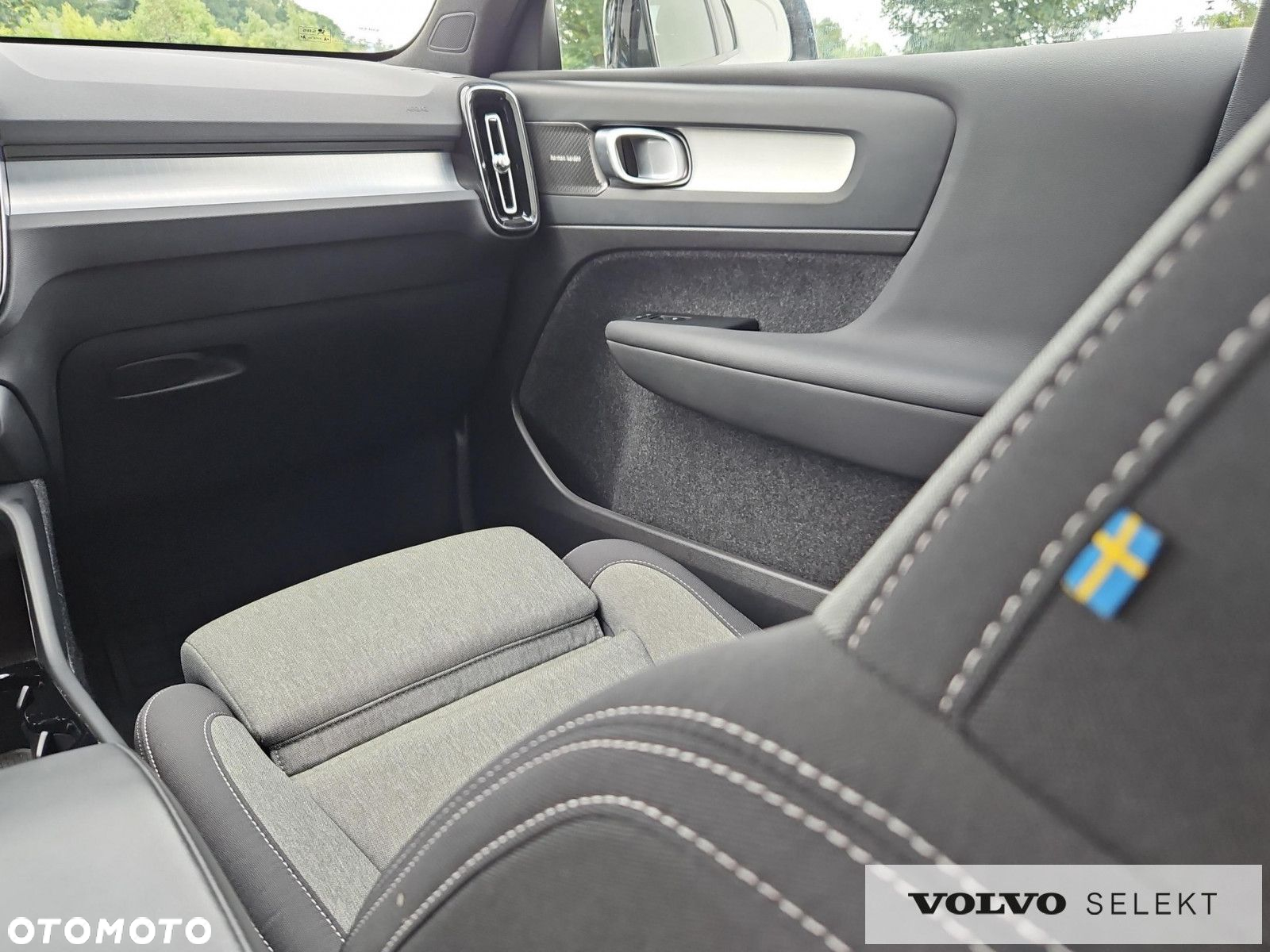 Volvo XC 40 - 25