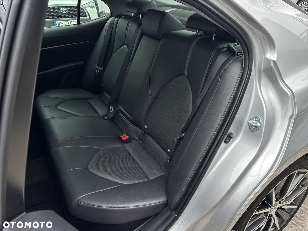 Toyota Camry 2.5 Hybrid Executive CVT - 15