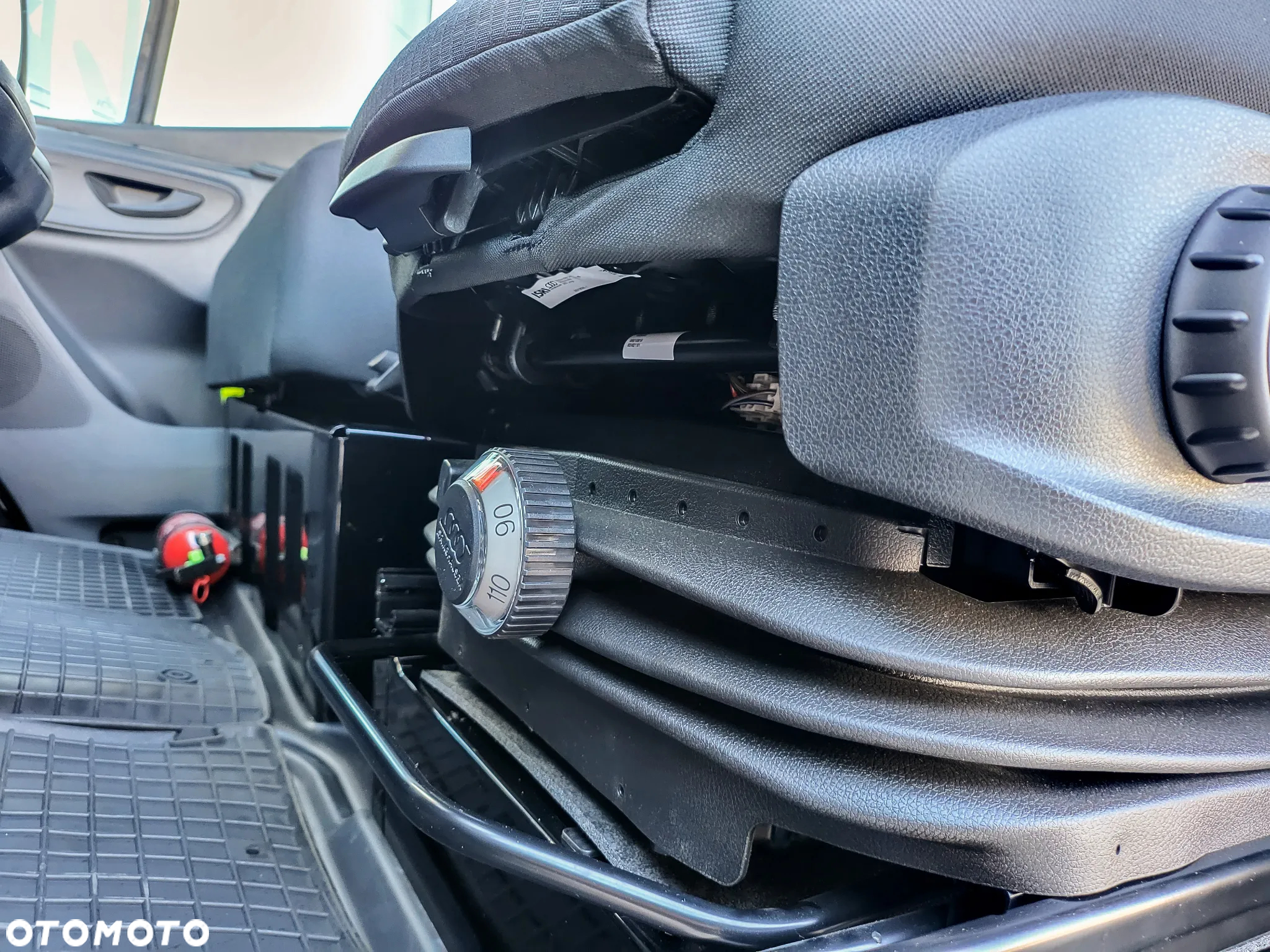 Mercedes-Benz Sprinter 519 3.0 V6 KEGGER  od ręki - 31