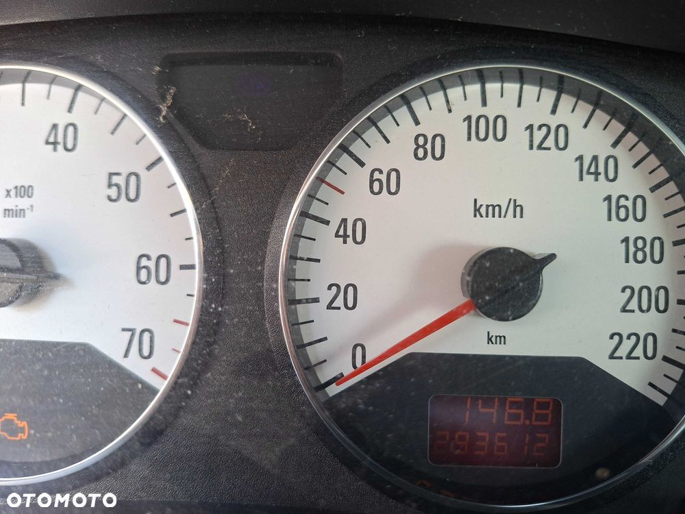 Opel Zafira - 2