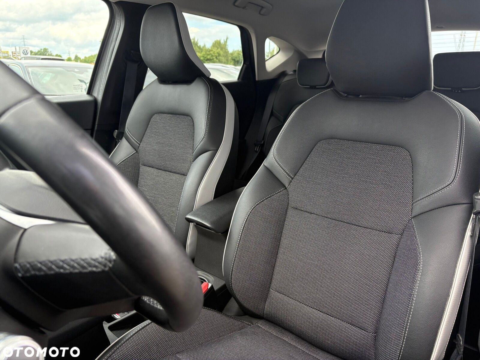 Renault Captur 1.0 TCe Intens - 12