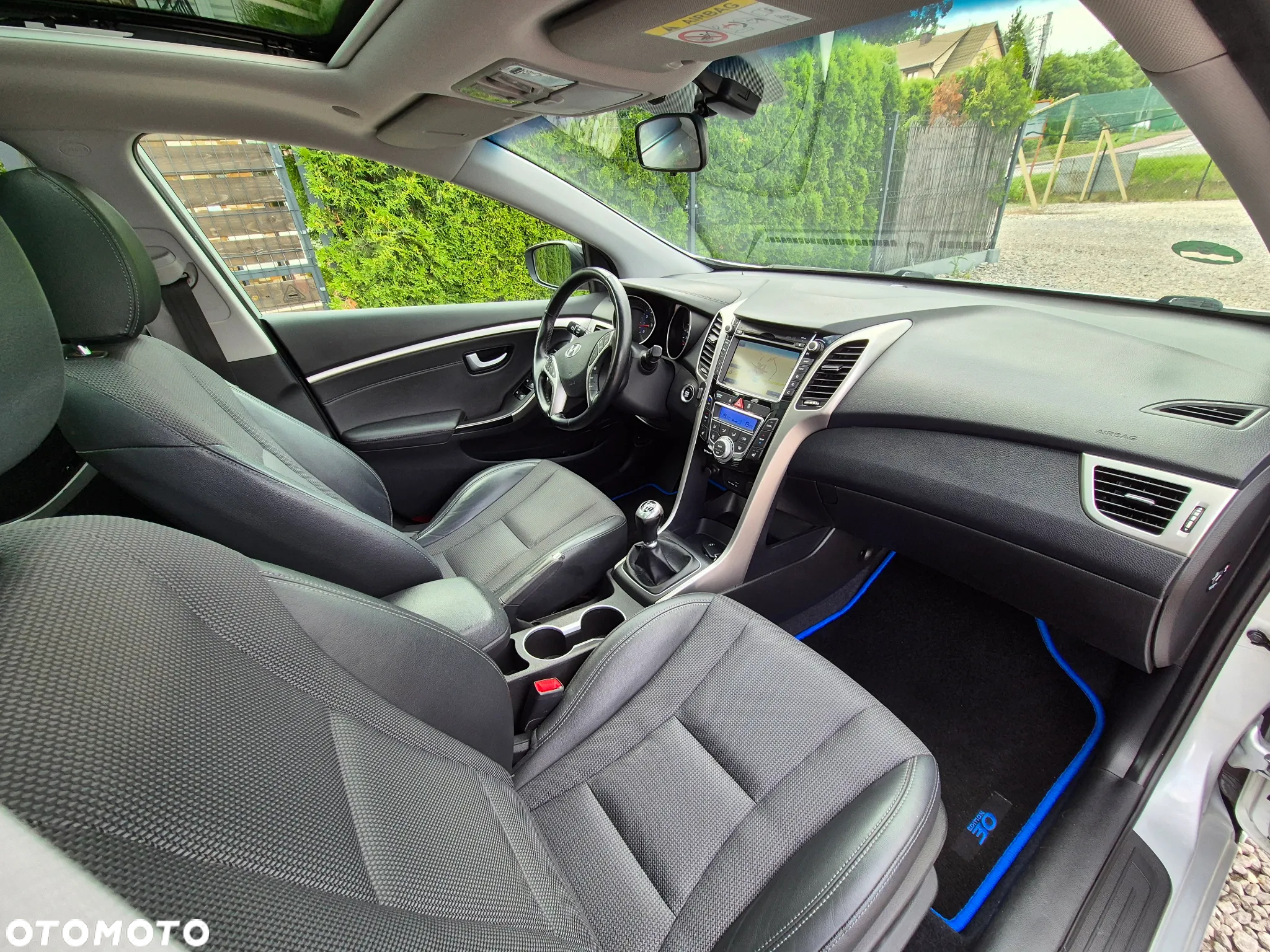 Hyundai i30 blue Kombi 1.6 GDi YES Gold - 39