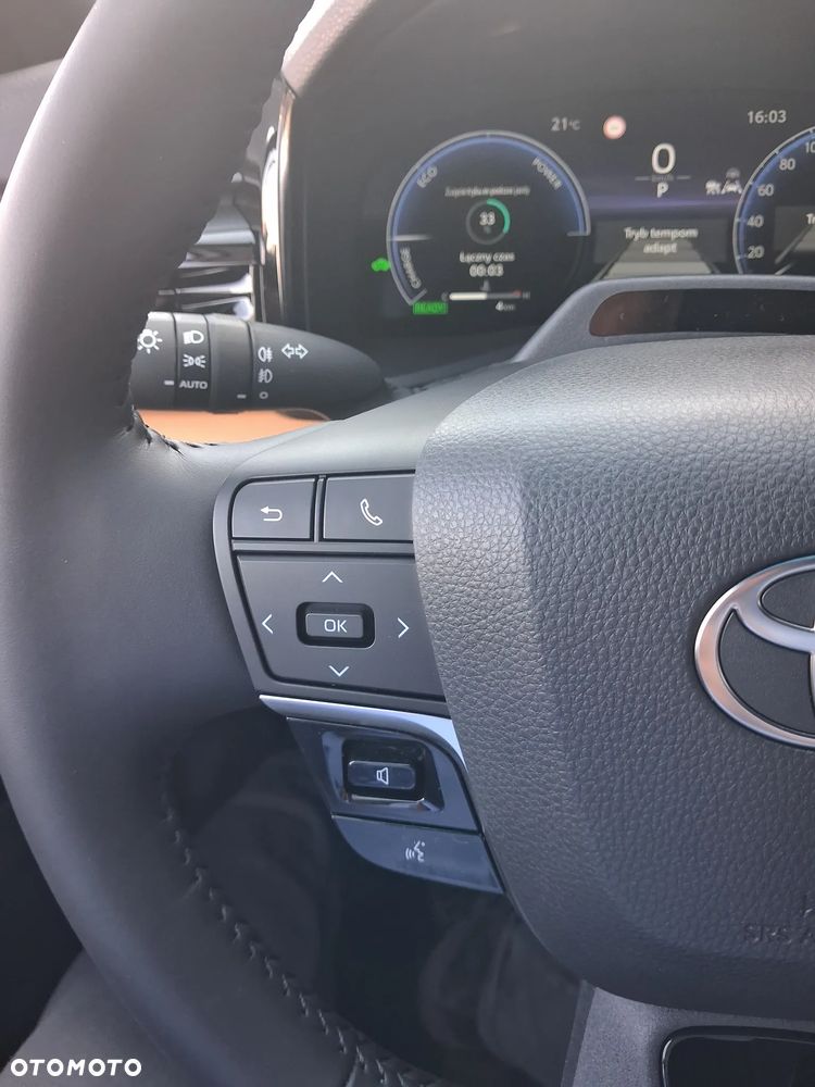 Toyota Camry - 16