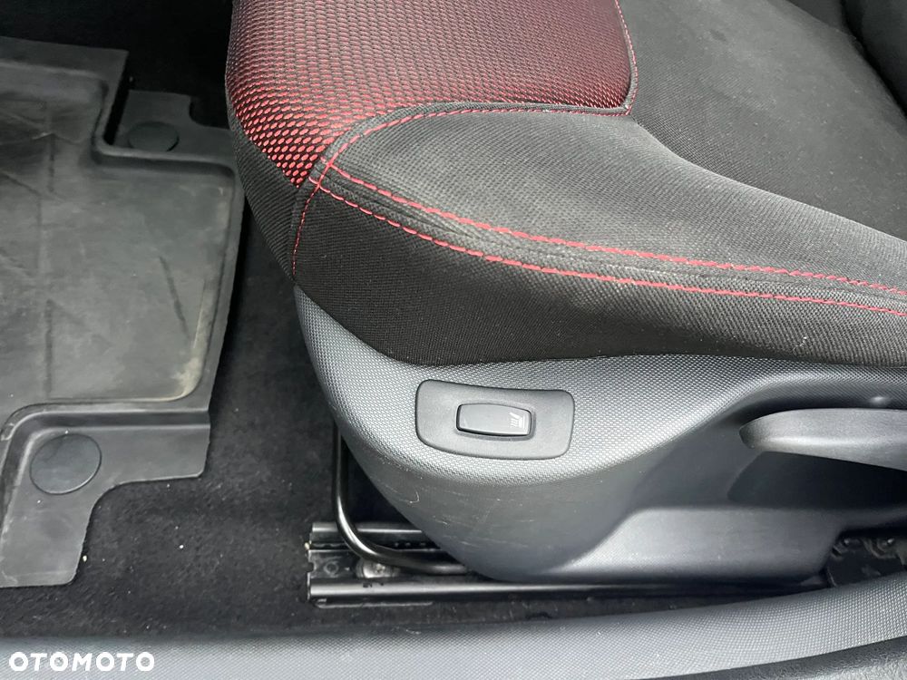 Renault Clio 1.2 16V 75 Experience - 11